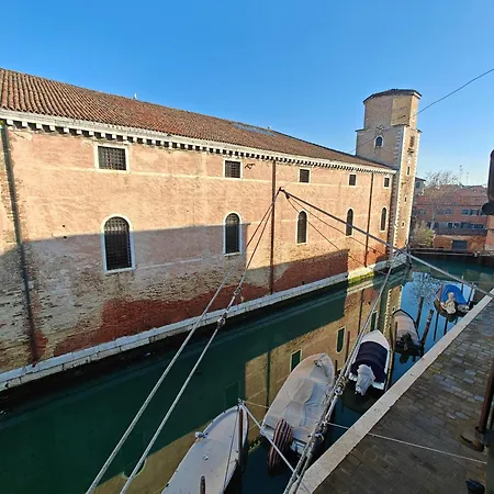 Apartment Castello Canal View *