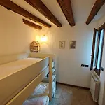 Appartement Castello Canal View *