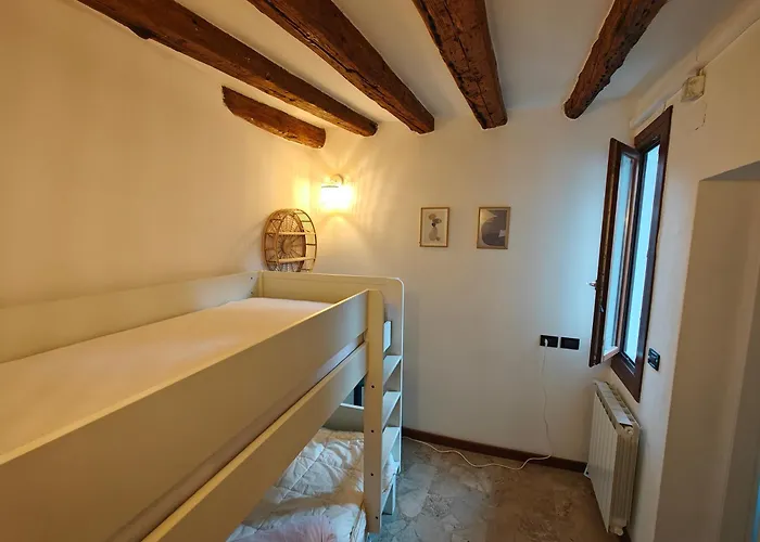 Appartement Castello Canal View *